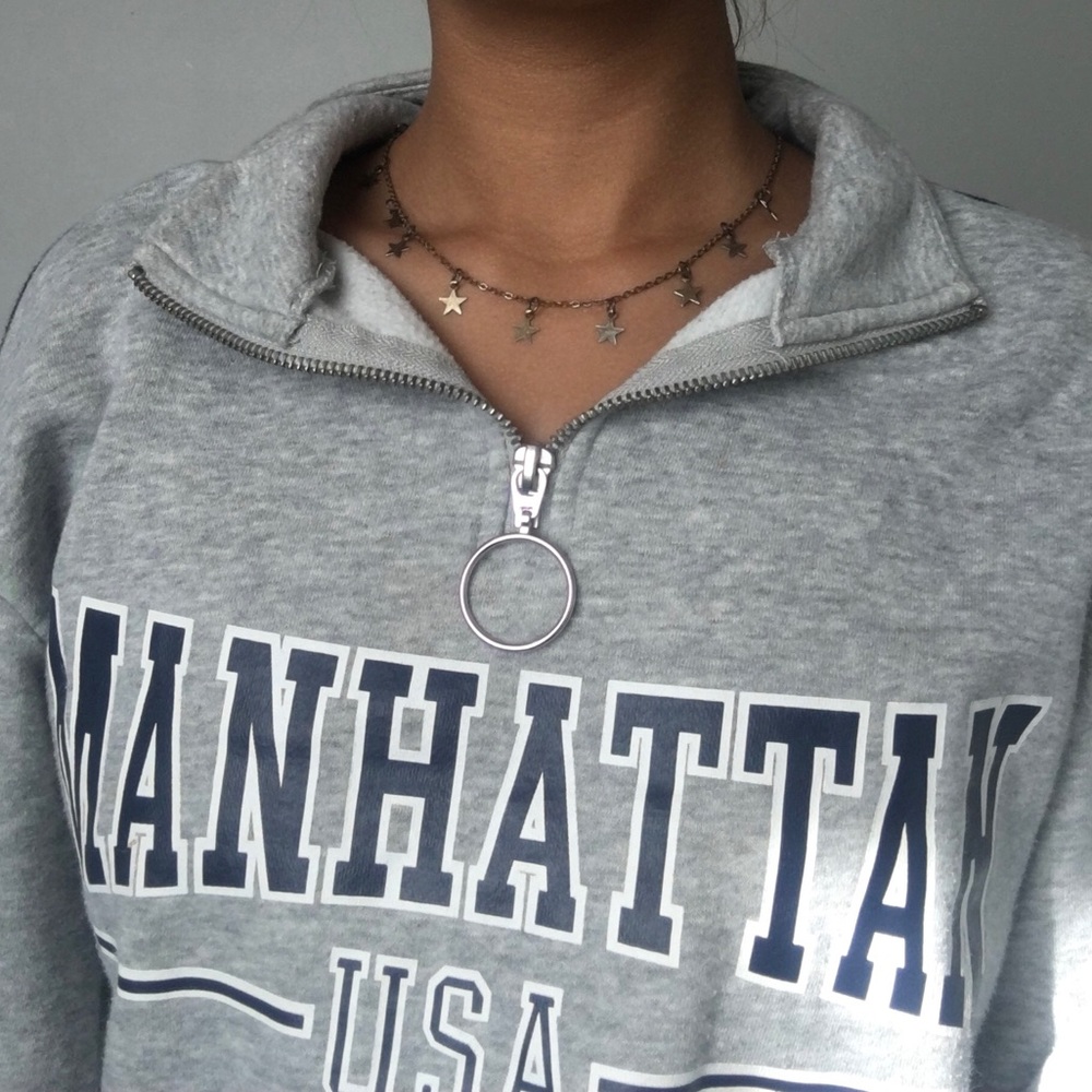 Chest zip neck hoodie cropped